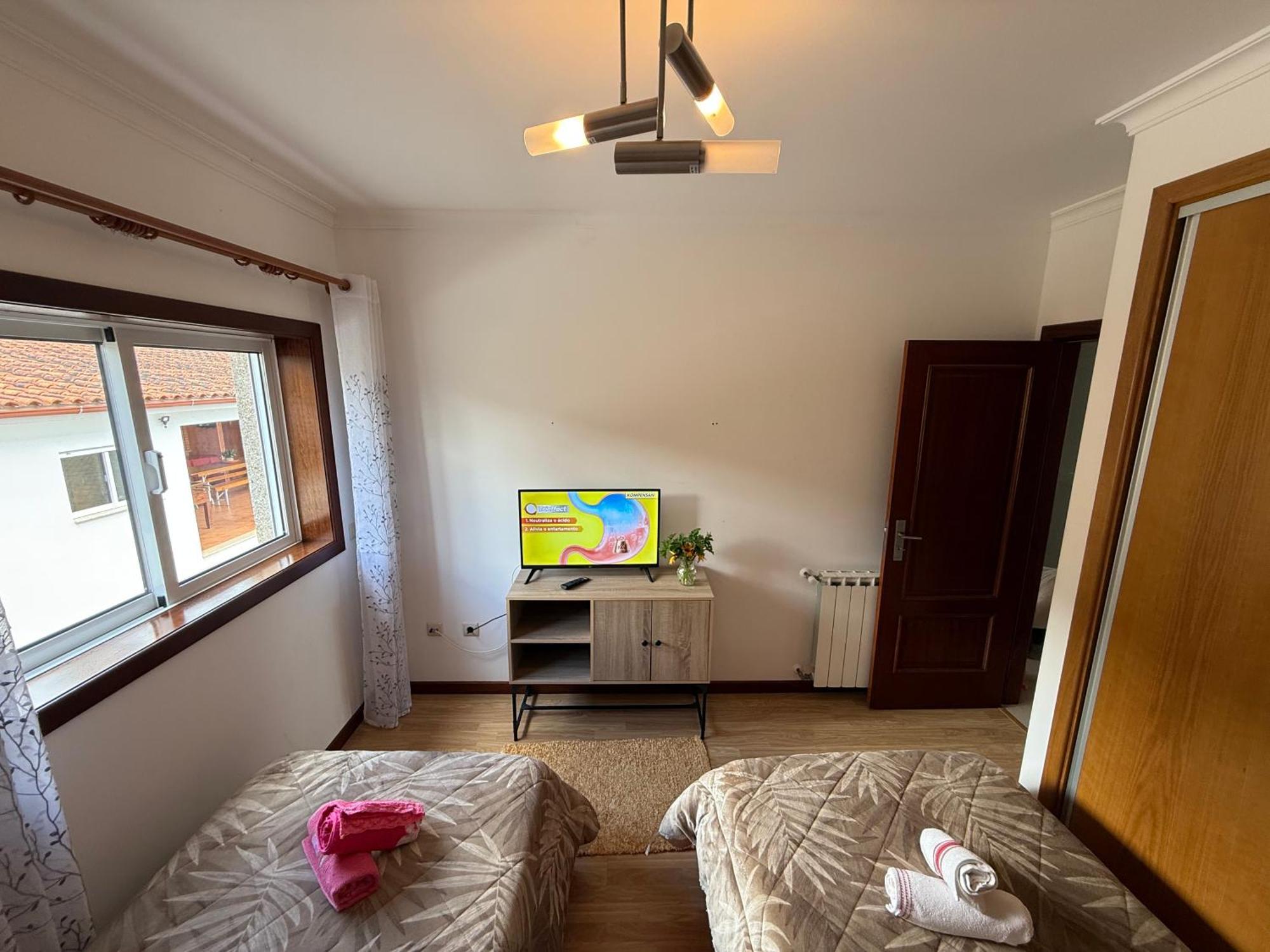 Cerdeirinhas De Basto "Piso Q 4" Appartement Canedo de Basto Buitenkant foto