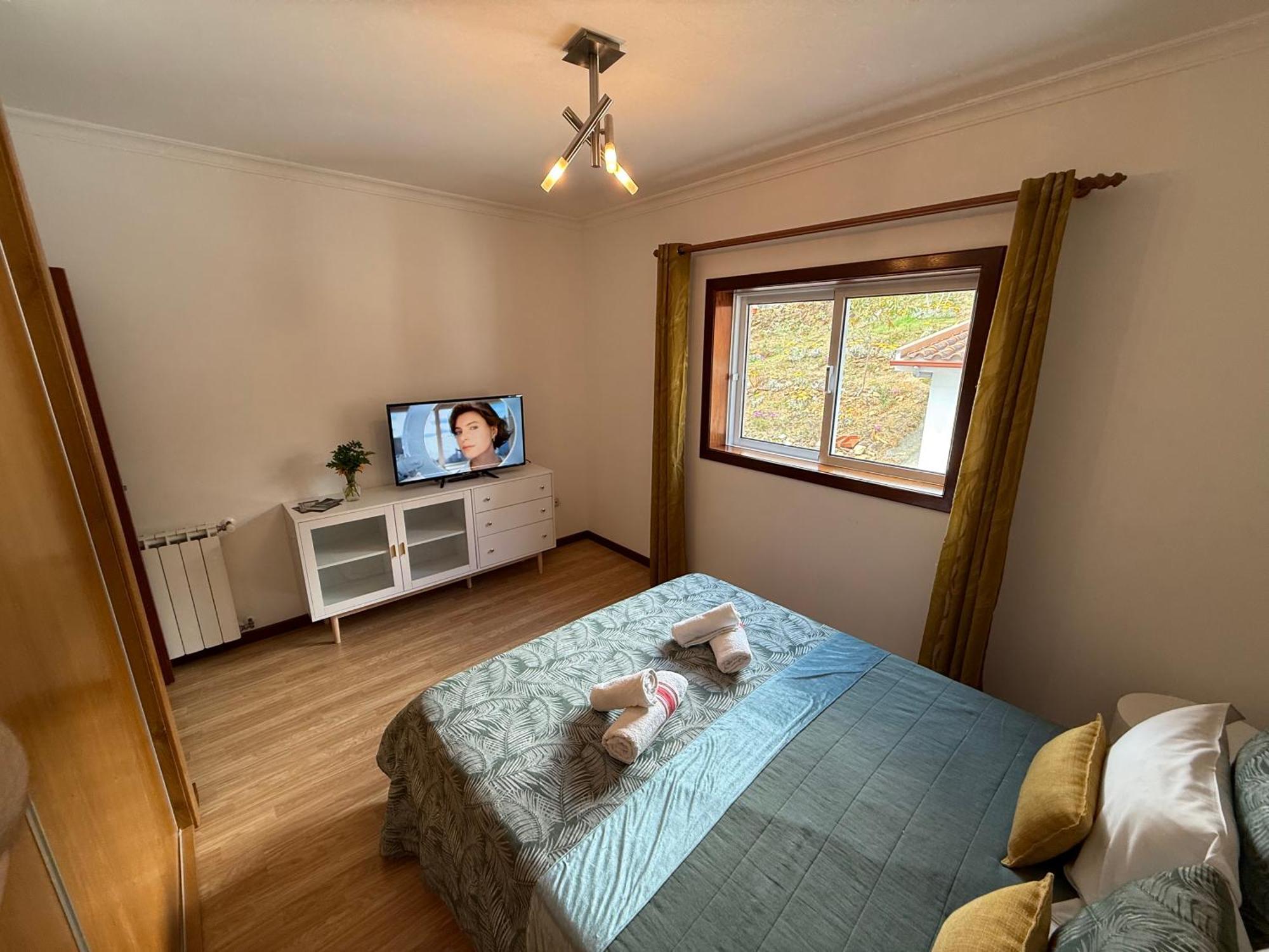 Cerdeirinhas De Basto "Piso Q 4" Appartement Canedo de Basto Buitenkant foto