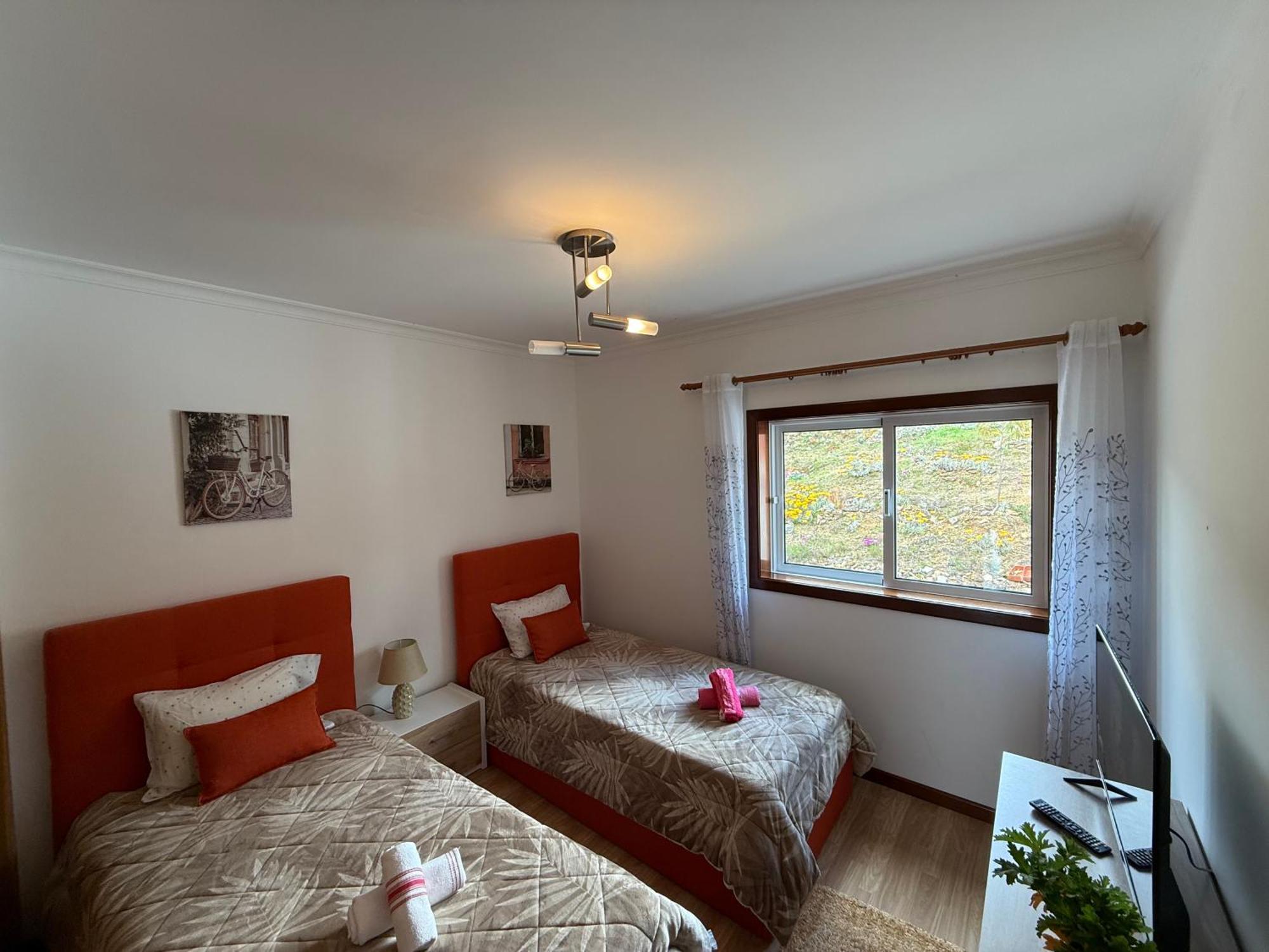 Cerdeirinhas De Basto "Piso Q 4" Appartement Canedo de Basto Buitenkant foto